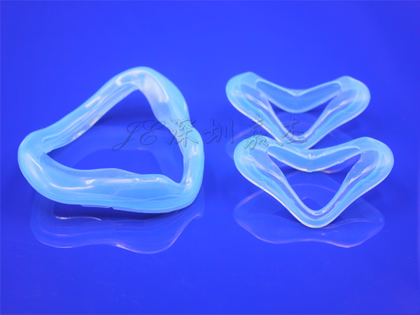 硅膠制品怎么進行除塵管理？